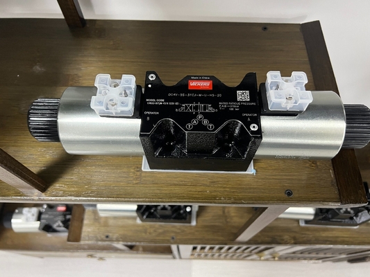 Válvula solenoide de central hidráulica Dg4V-3-0A-M-U-H7-69-En124 com projeto padrão