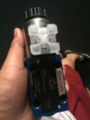 Válvula de controle hidráulico para pavimentador Melhore o desempenho e a durabilidade do seu pavimentador