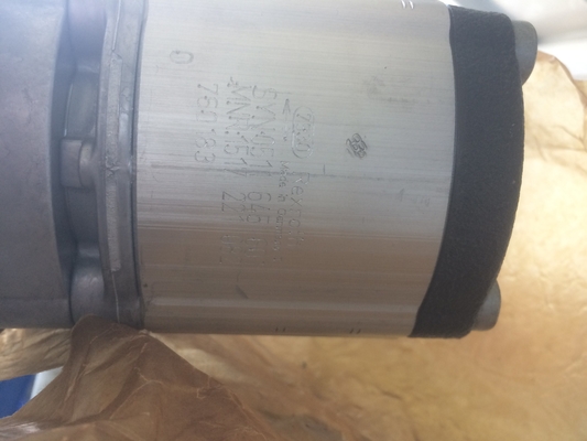 0511645601 Bomba de engrenagem hidráulica 35 kg Design leve para fácil instalação