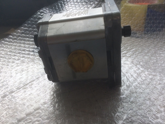 Peças sobressalentes de bombas de engrenagem hidráulica de flanco reto para problemas de produto e política de reembolso