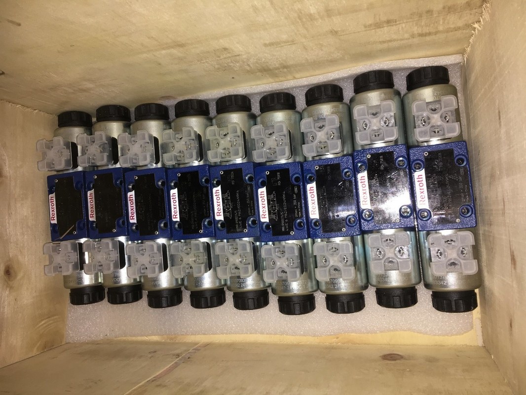 Hitachi Hpv102 Duplex bomba hidráulica Hpv116 Hpv145 K3V112 Desempenho para tambor rolante