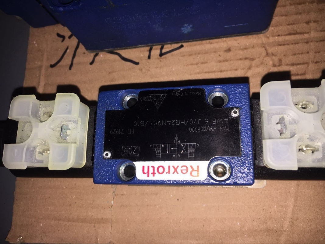 Válvula de controlo direccional hidráulica de aço carbono de dois lugares R900574017 para mercado